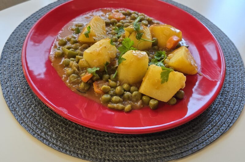 Potatoes with peas