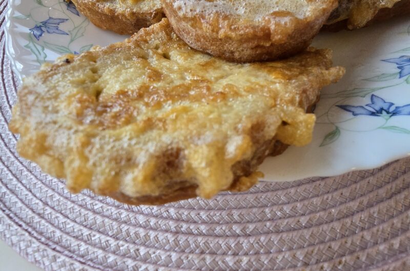 Fried slice with eggs and cream