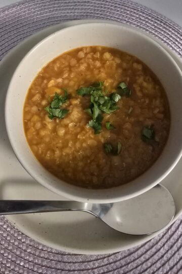 Quick red lentil soup