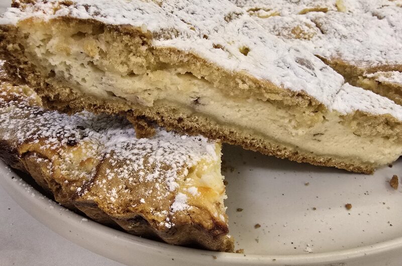 Pie with ricotta
