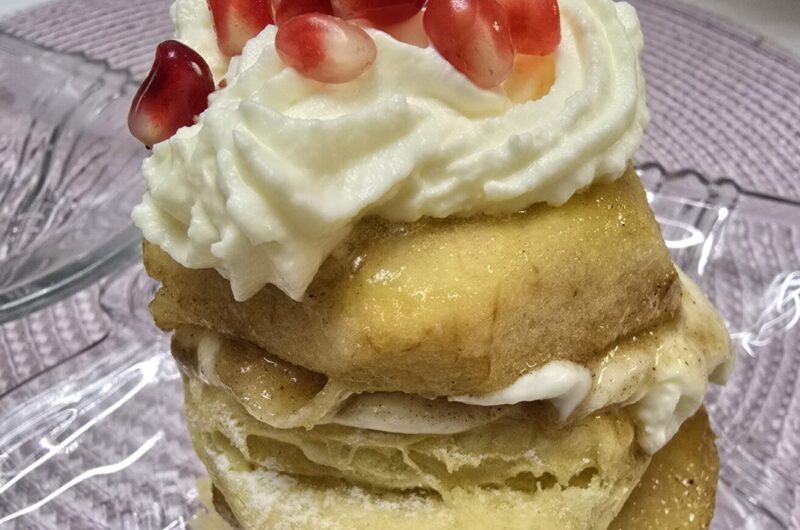 Caramelized apple with Mascarpone and puff pastry