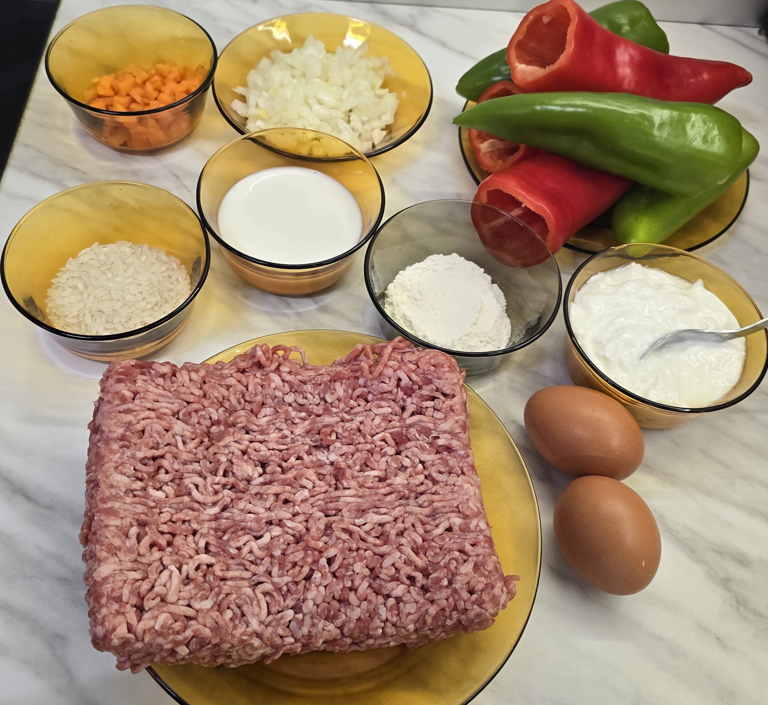 Stuffed peppers with minced meat and rice