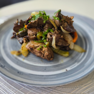 ✨ Dinner goals unlocked.
Chicken livers, but make it next level:
✅ caramelized onions
✅ tangy pickles
✅ sweet prunes
✅ soft veggies in herby glazeThis sweet-sour-salty combo hits every corner of the flavor map. Comfort food with a twist—and yes, it's even better the next day (if there's any left 😉).
Serve with mashed potatoes, rice, or crusty bread. Or just eat straight from the pan like I may have done 🙈Would you try this? Drop a 🖤 if you're into liver—or a 😬 if you're not there yet 😄
🔗myyummymeals.cooking#homemade #easydinner #chickenlivers #comfortfood #frommykitchen #savorysweet #europeanrecipes #homecookinglove