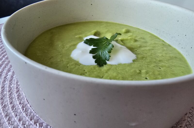Easy Creamy Green Pea Soup Recipe (Video)