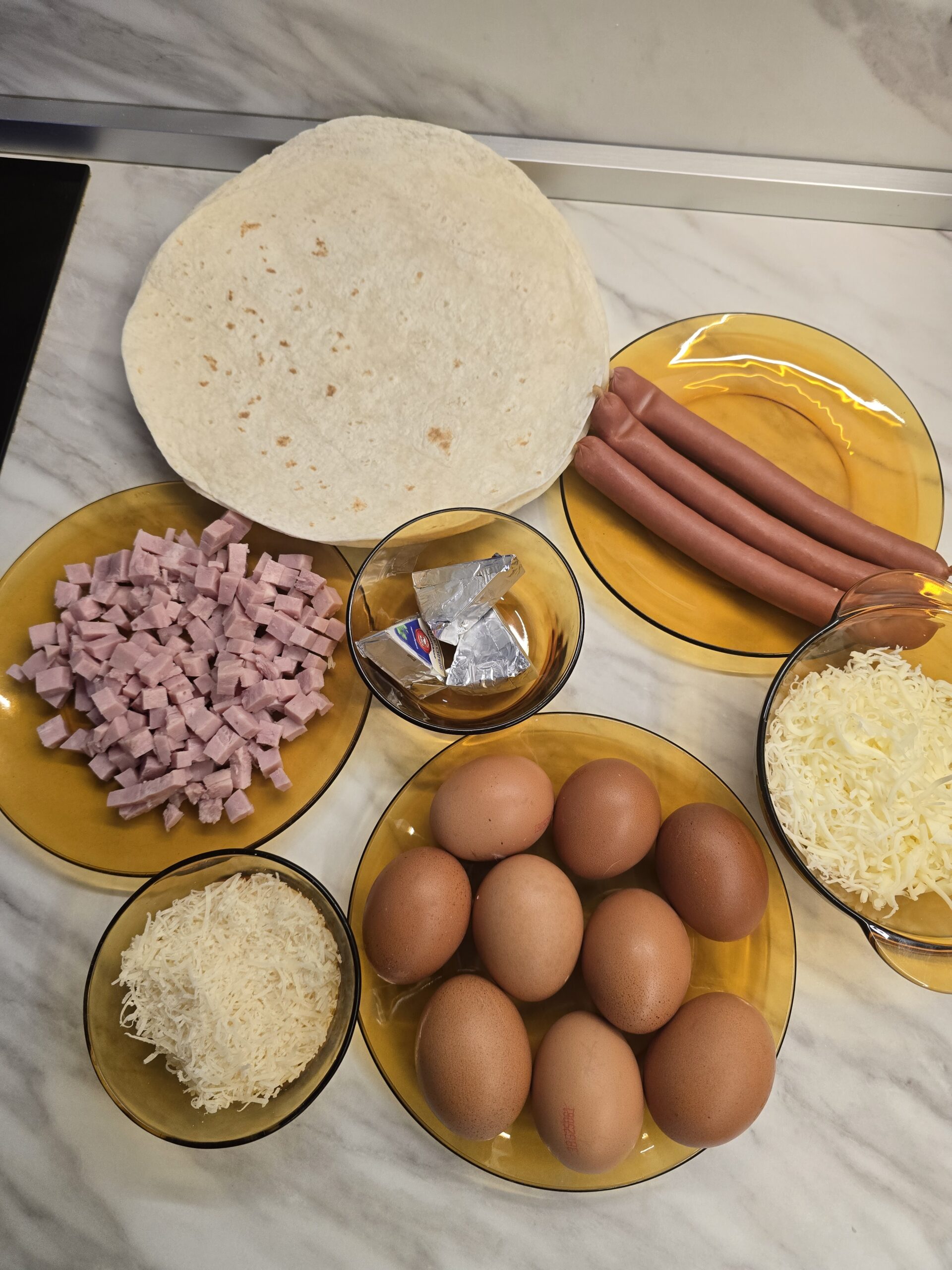 Tortilla rolls with eggs 