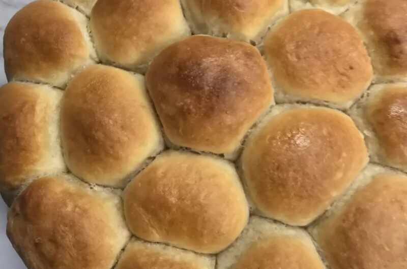 The Perfect and Fluffy Homemade Yeast Bread Rolls (Video)