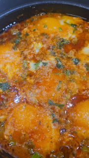 Yummy eggs with onions and parmigiano. So delicious 😋 😍 😋
@www.myyummymeals.cooking
@my.yummy.meals