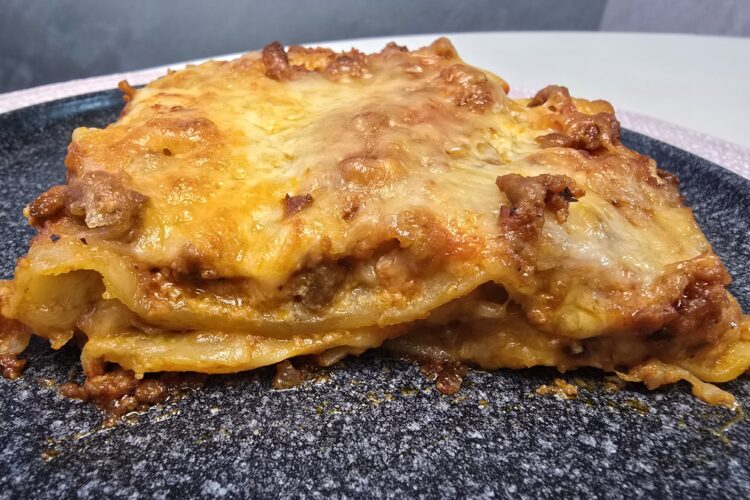 Lazagna with cottage cheese and mozzarella