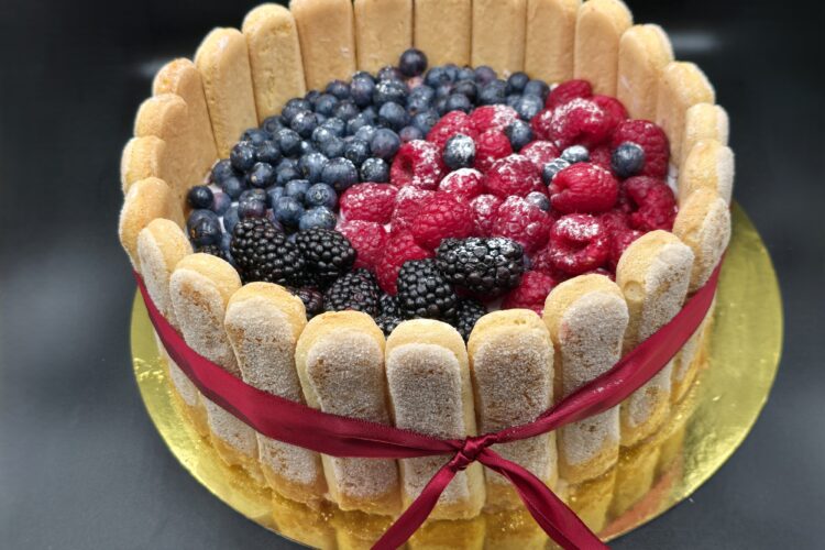 Ladyfinger cake with mascarpone