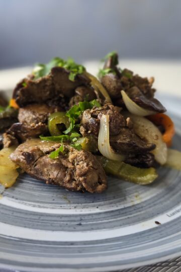 Chicken livers with plumes