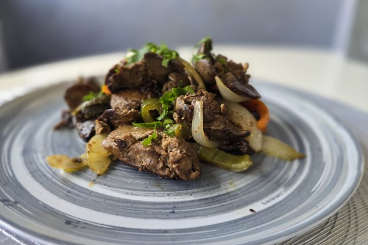 Chicken livers with plumes