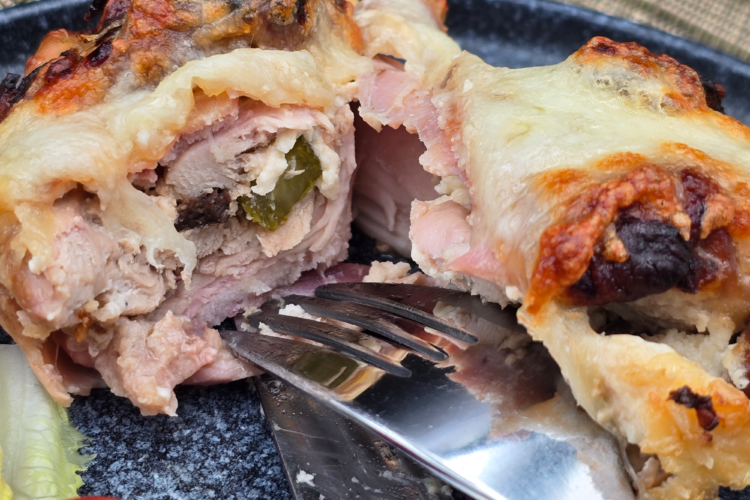 Chicken rolls with cream cheese