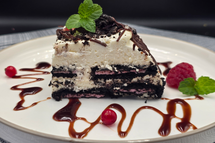 Oreo Philadelphia Cream Cake