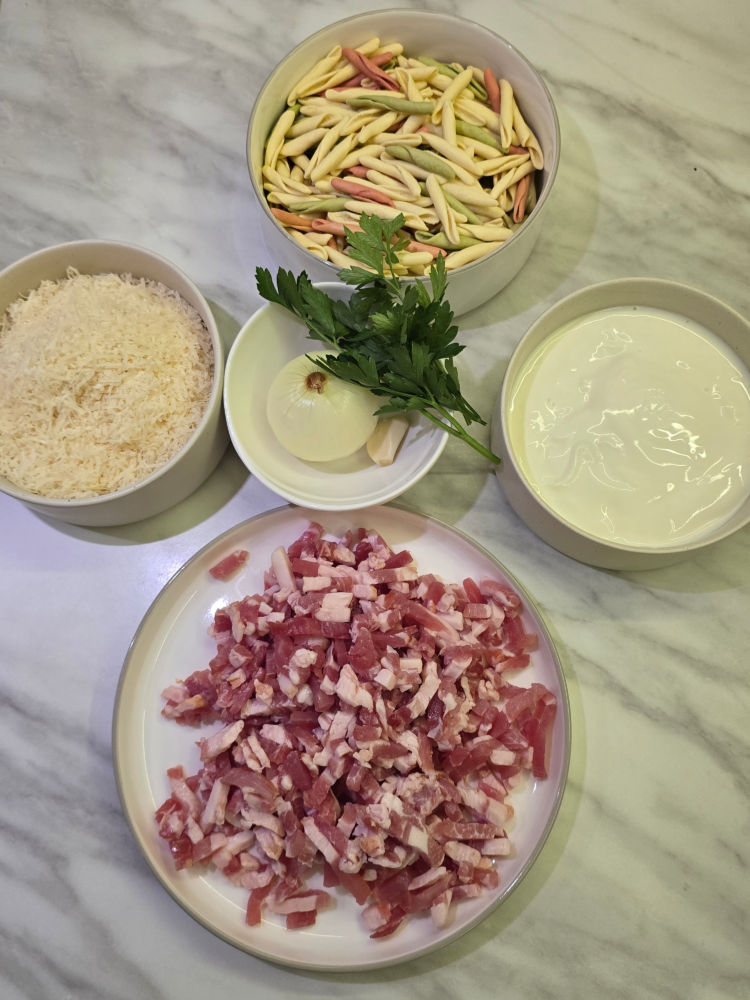 Fusilli with bacon