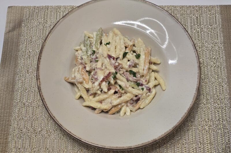 Sweet and Easy Creamy Fusilli with Bacon and Parmesan (Video)