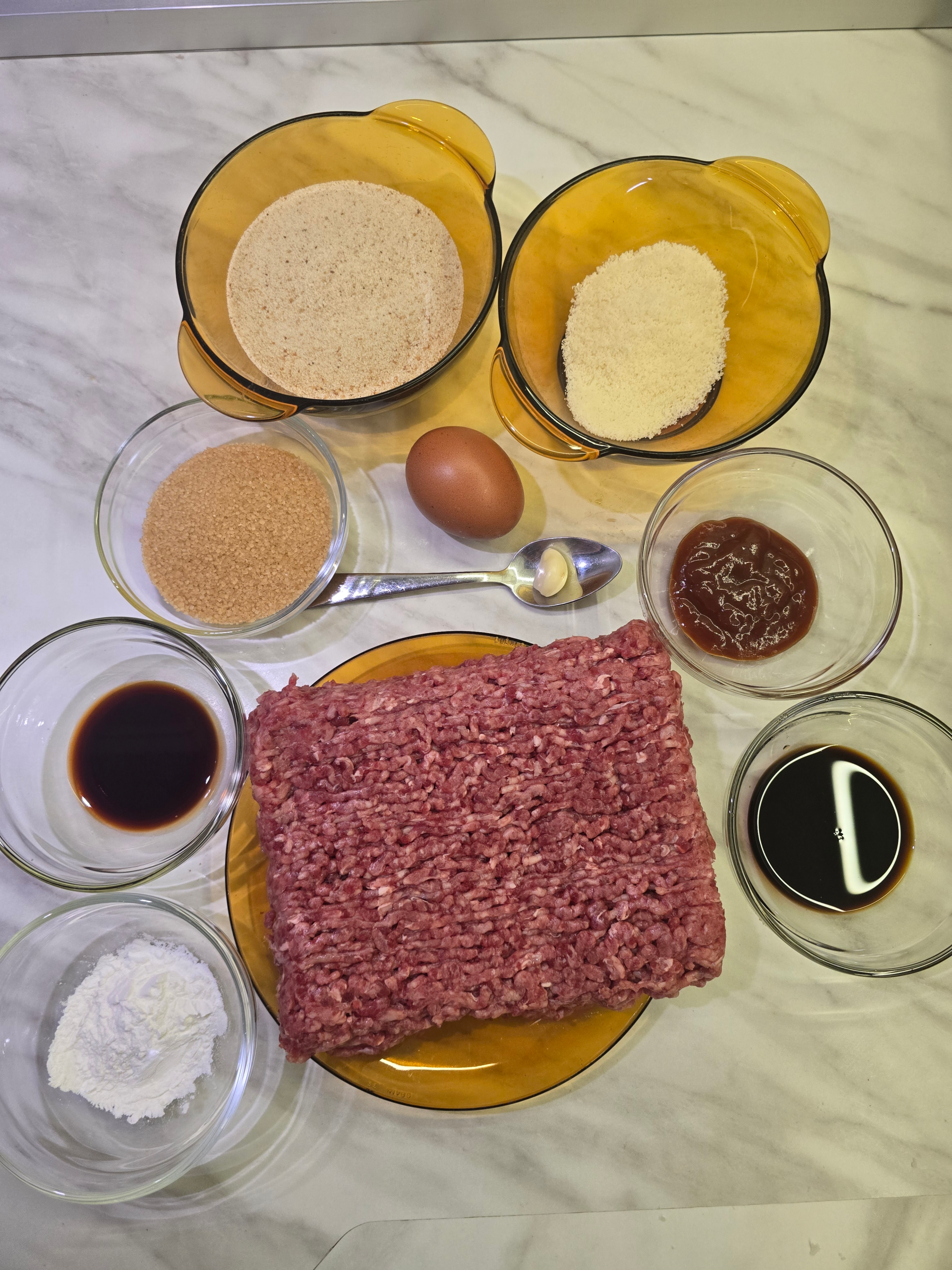 Baked beef meatballs