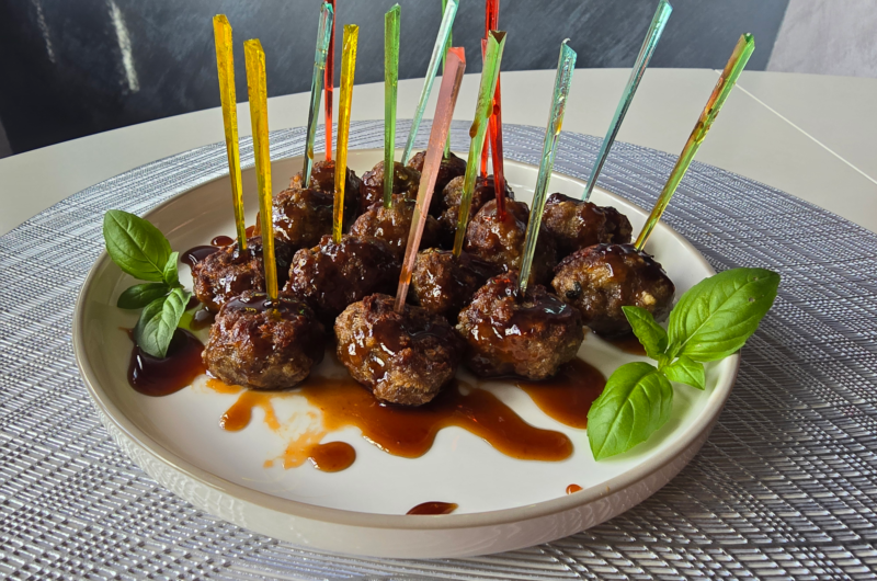 Baked Beef Meatballs with Sweet and Tangy Glaze