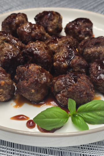 Baked beef meatballs
